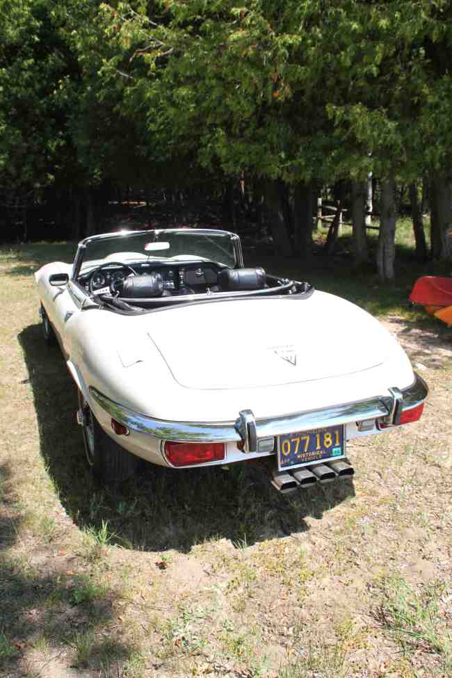 1972 Jaguar E-Type V12 Roadster Rear End