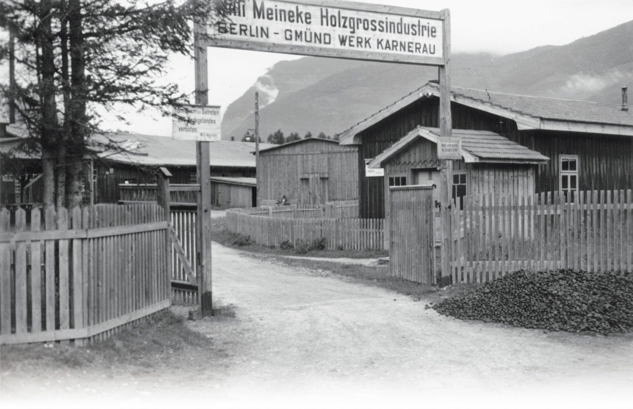 https://www.heacockclassic.com/wp-content/uploads/porsche-kg-converted-sawmill-in-Gmu%CC%88nd-Austria.jpg porsche-kg-converted-sawmill-in-Gmu%CC%88nd-Austria